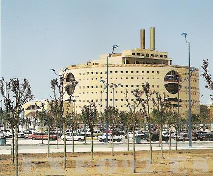 Torre Triana, edificio administrativo de la Junta de Andalucía